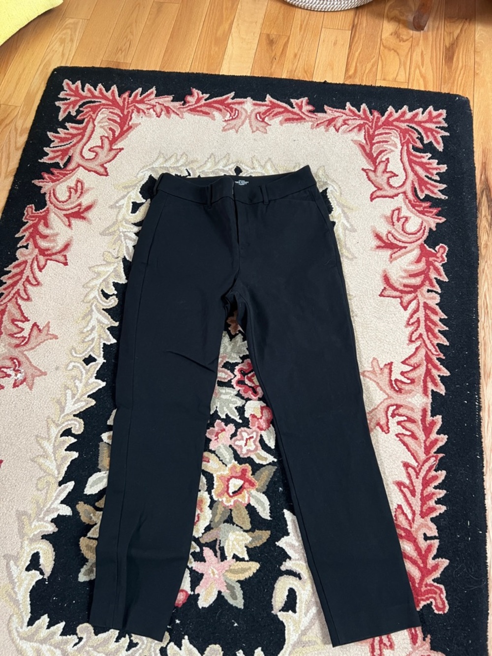 Old Navy Black High-Rise Pixie Skinny Pants